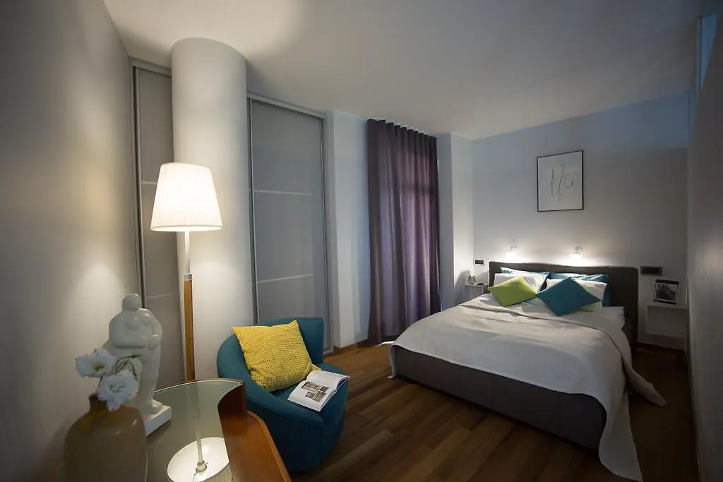 Mint Rooms Βαρσοβία