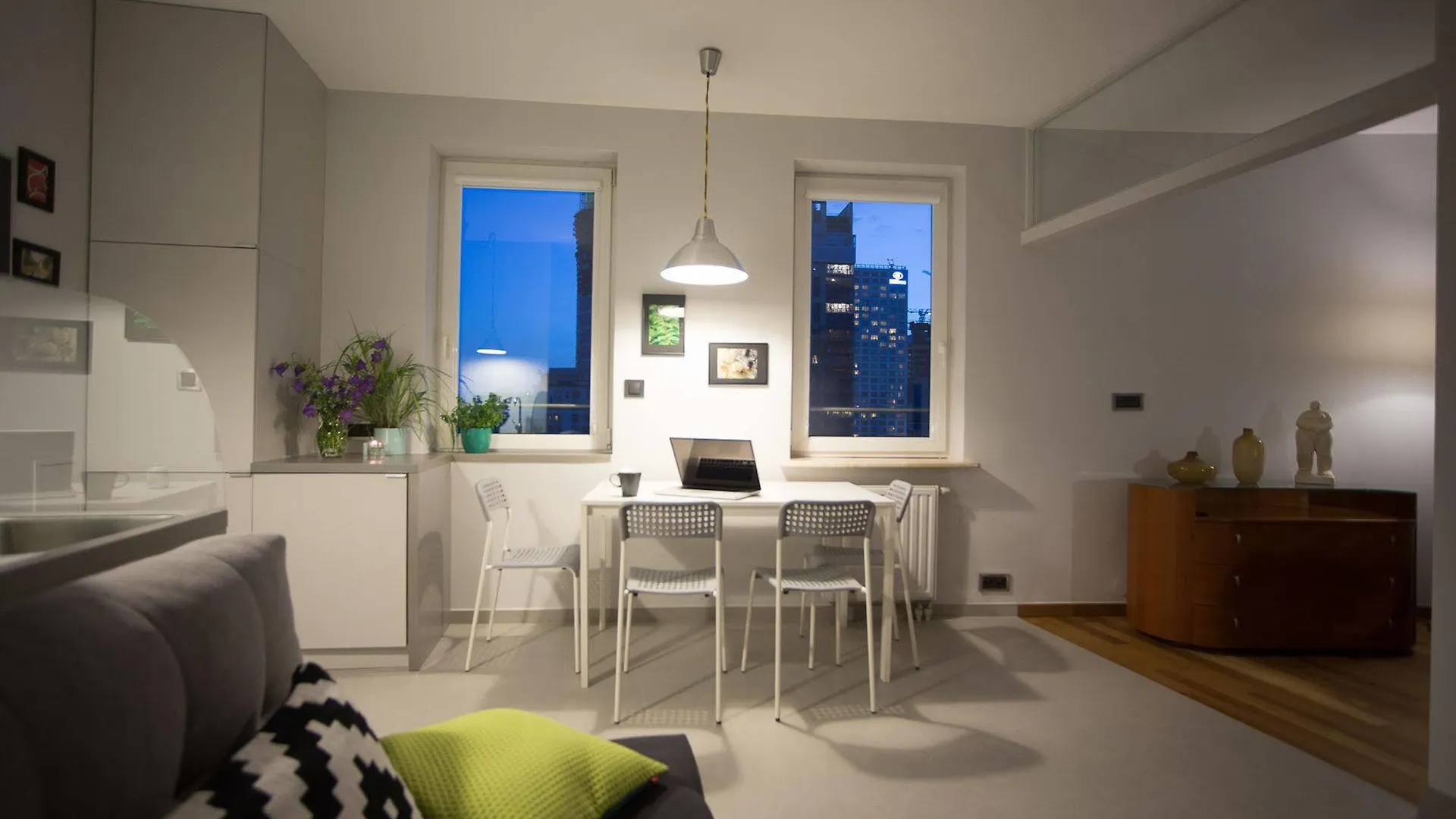 Mint Rooms Βαρσοβία 0*,